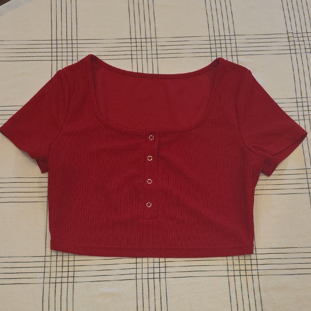 Chic Red Button-Front Crop Top